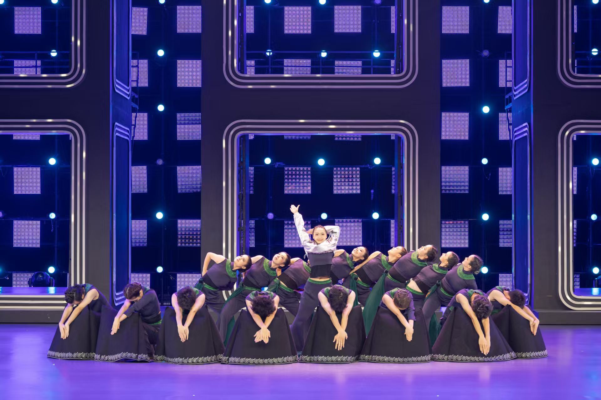 59663